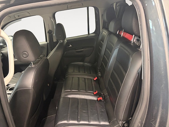 Volkswagen Amarok 12 of 17