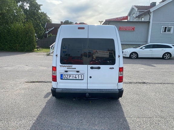 Ford Transit Connect 5 of 12