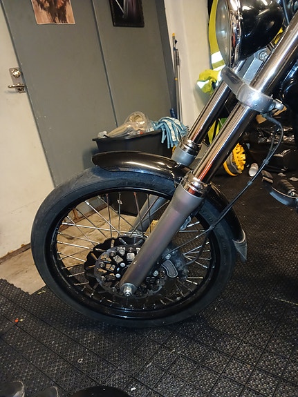 Harley-Davidson Wide Glide 3 of 8