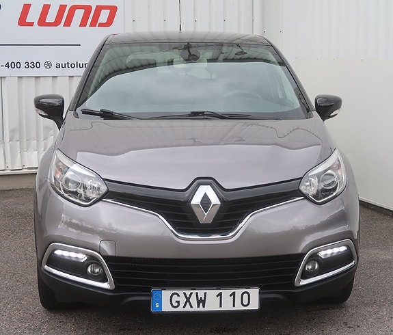 Renault Captur 2 of 27