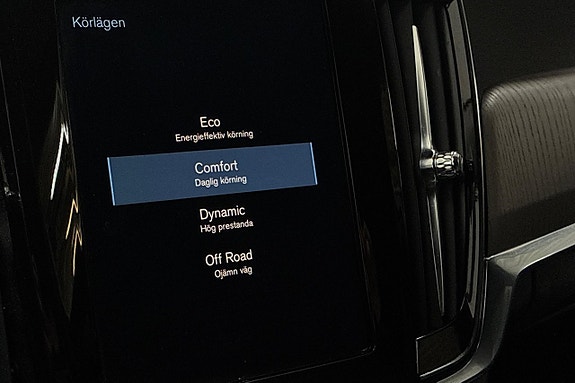 Volvo V90 Cross Country 26 of 30