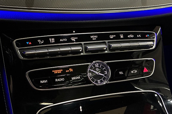 Mercedes-Benz E220 d 28 of 30