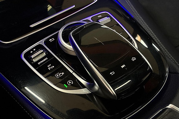 Mercedes-Benz E220 d 27 of 30