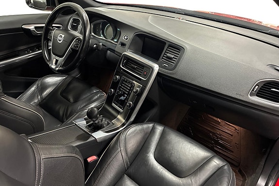 Volvo S60 15 of 29