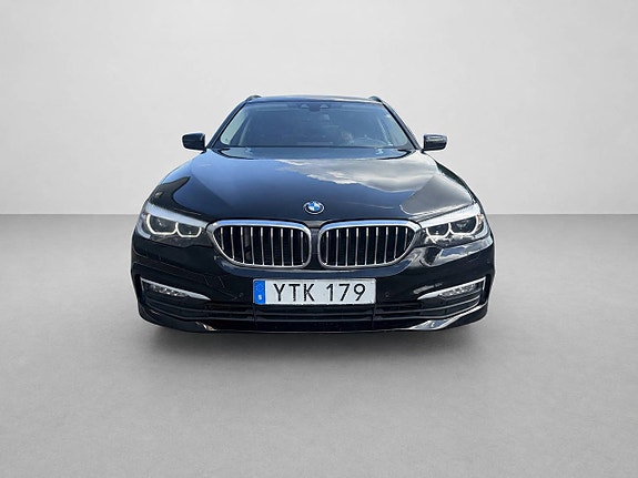 BMW 520d 2 of 11