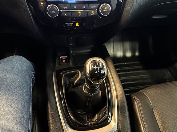 Nissan X-Trail 22 of 30