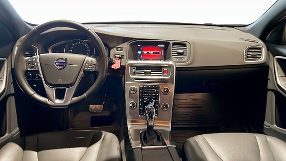 Volvo V60 10 of 13