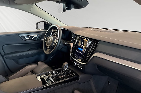 Volvo V60 10 of 30