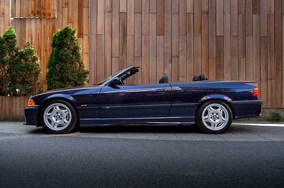 BMW M3 8 of 30