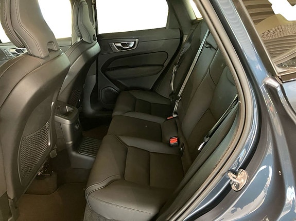 Volvo XC60 6 of 13