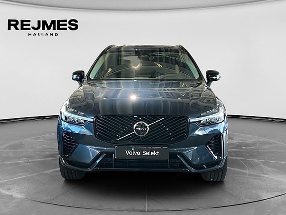Volvo XC60 8 of 13