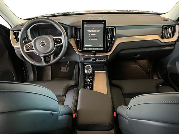 Volvo XC60 5 of 13