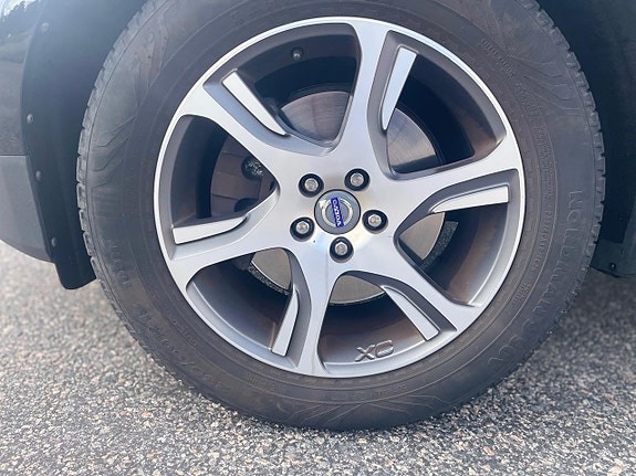 Volvo XC60 17 of 18