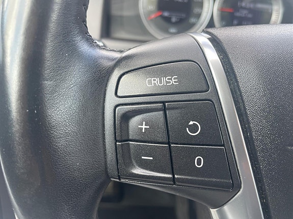 Volvo XC60 16 of 18