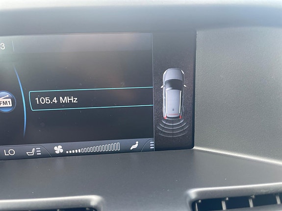 Volvo XC60 14 of 18
