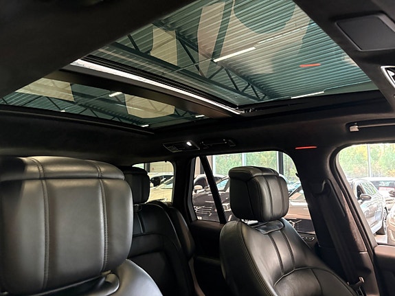 Land Rover Range Rover 15 of 27