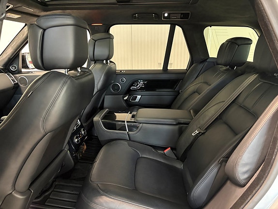 Land Rover Range Rover 24 of 27