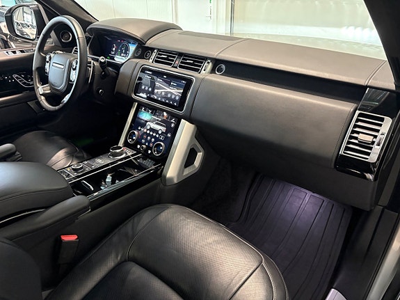 Land Rover Range Rover 12 of 27