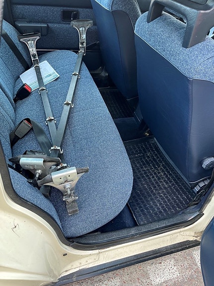 Volvo 244 6 of 8