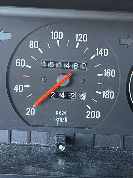 Volvo 244 7 of 8
