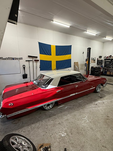 Chevrolet Impala 2 of 8