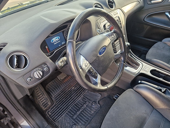 Ford Mondeo 5 of 13