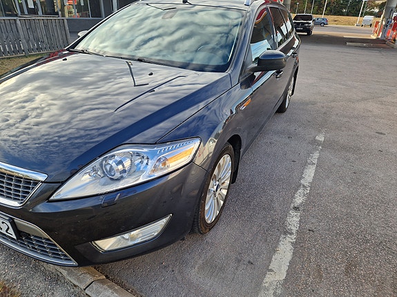 Ford Mondeo 2 of 13