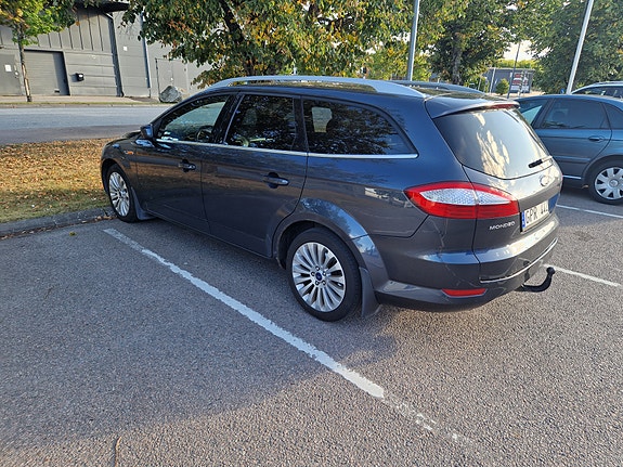 Ford Mondeo 9 of 13
