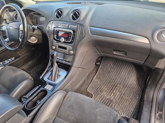 Ford Mondeo 8 of 13
