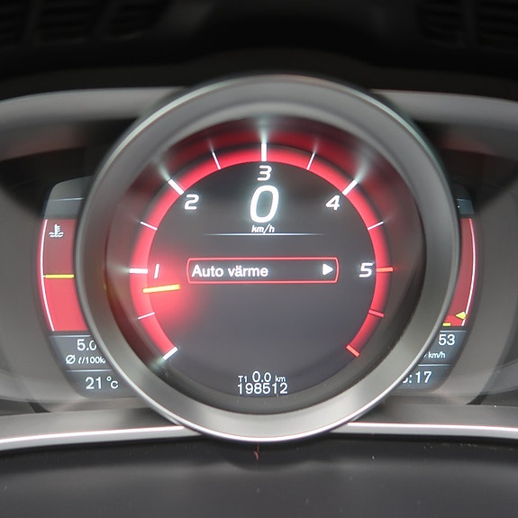 Volvo V40 Cross Country 19 of 27