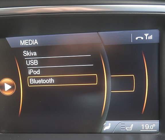 Volvo V40 Cross Country 17 of 27