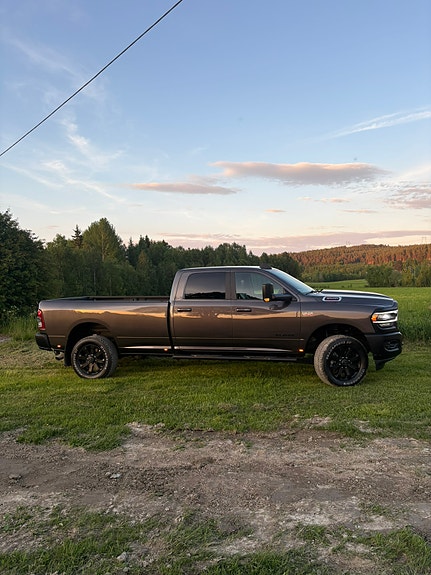 RAM 3500 3 of 7