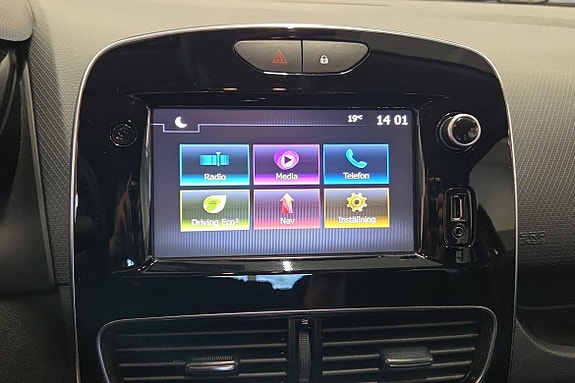 Renault Clio 15 of 21