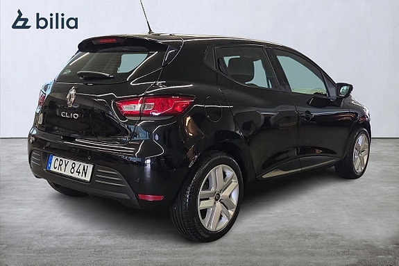 Renault Clio 19 of 21