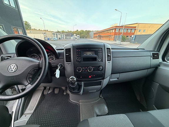 Volkswagen Crafter 9 of 13