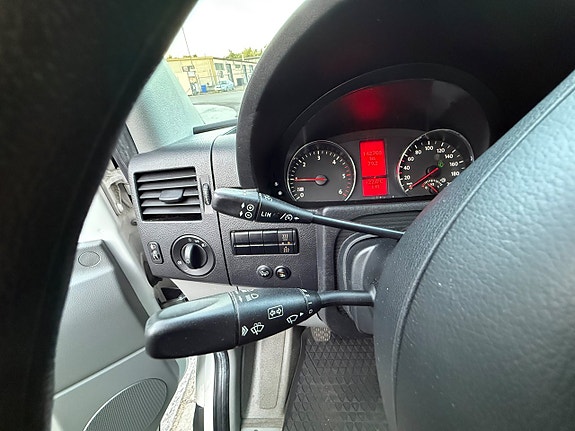 Volkswagen Crafter 11 of 13