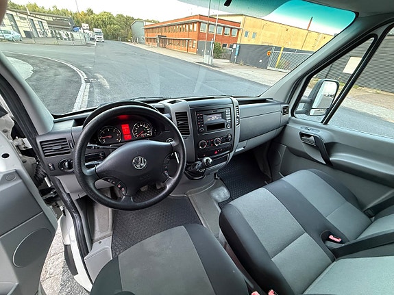 Volkswagen Crafter 8 of 13