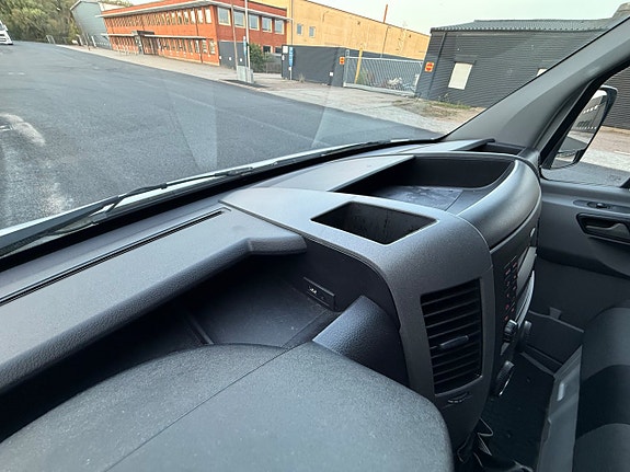 Volkswagen Crafter 12 of 13