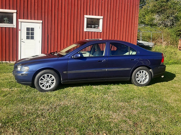 Volvo S60 3 of 13
