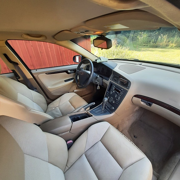 Volvo S60 8 of 13