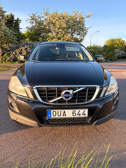 Volvo XC60 3 of 9
