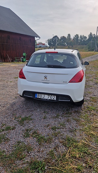 Peugeot 308 4 of 10
