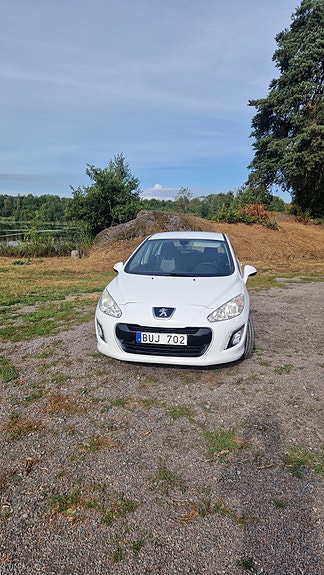 Peugeot 308 3 of 10