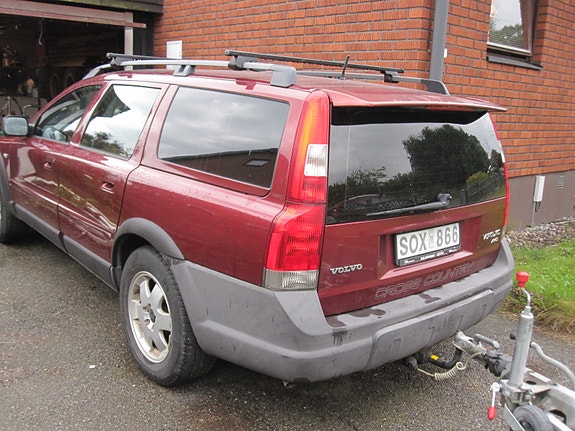 Volvo XC70 3 of 6