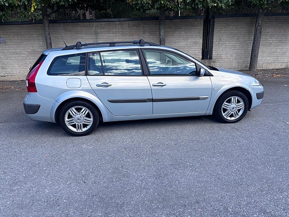 Renault Megane II 3 of 10