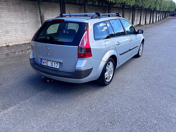 Renault Megane II 2 of 10