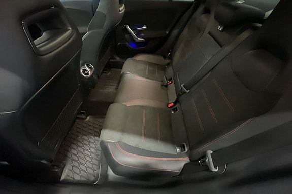Mercedes-Benz CLA200 d 9 of 14