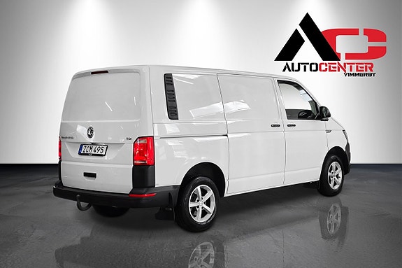 Volkswagen Transporter 2 of 13