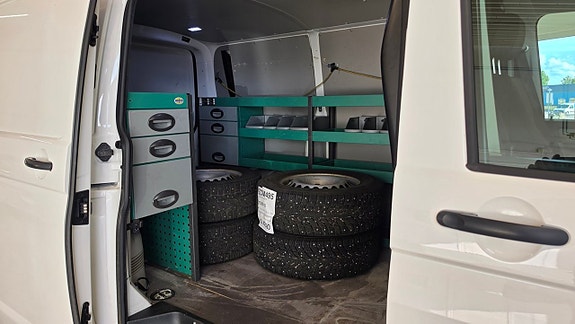 Volkswagen Transporter 12 of 13