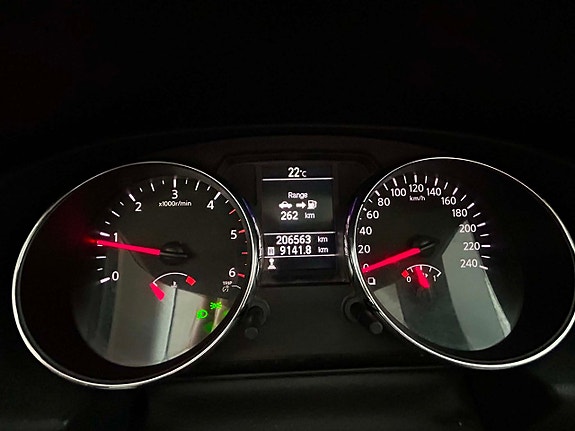 Nissan Qashqai+2 17 of 19